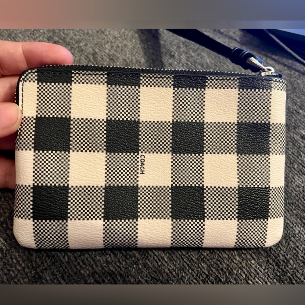 Coach Bundle - Picture 15 of 16